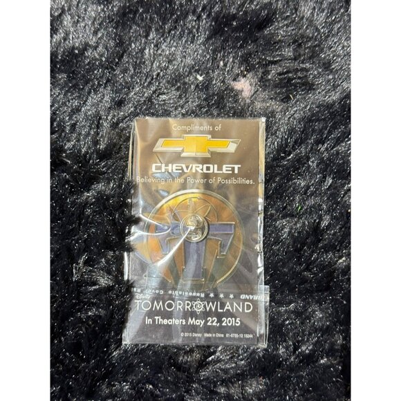 Disney Chevrolet Tomorrowland Movie 2015 Lapel Pin Advertise Promo NIP - Picture 6 of 7